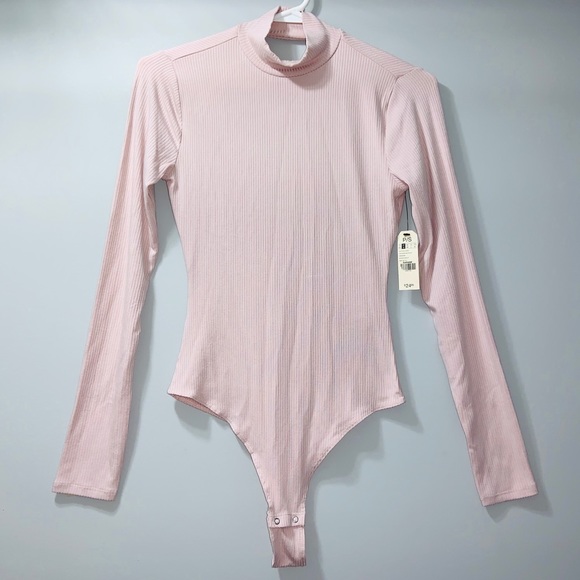 Open-back Garage bodysuit - Picture 5 of 6